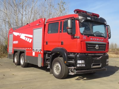 国六汕德卡13吨水罐消防车